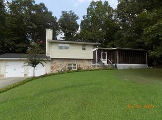 1623 Lynnwood Dr NE, Dalton, GA 30721