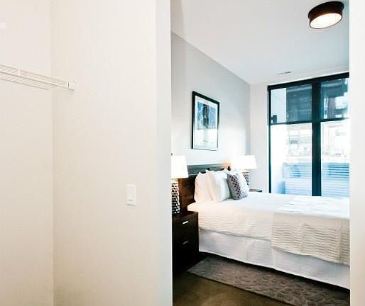 4th image of 1649 N Milwaukee Ave #409