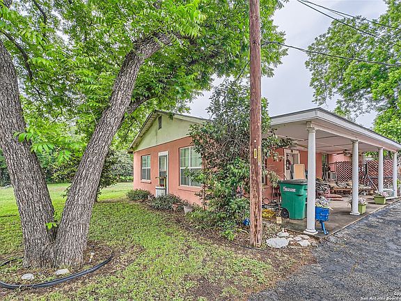 3rd image of 133 ROSEBUD LN