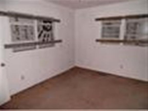 4th image of 109 W Temperance St