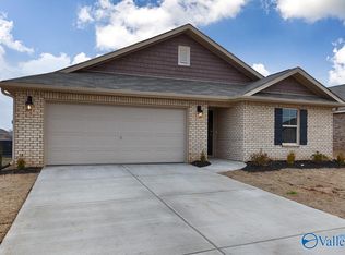 157 Tobin Ln, Hazel Green, AL 35750