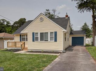 524 W Maple Ave, Laurel Springs, NJ 08021