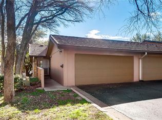 5806 Meadow Wood Ln, Fort Worth, TX 76112