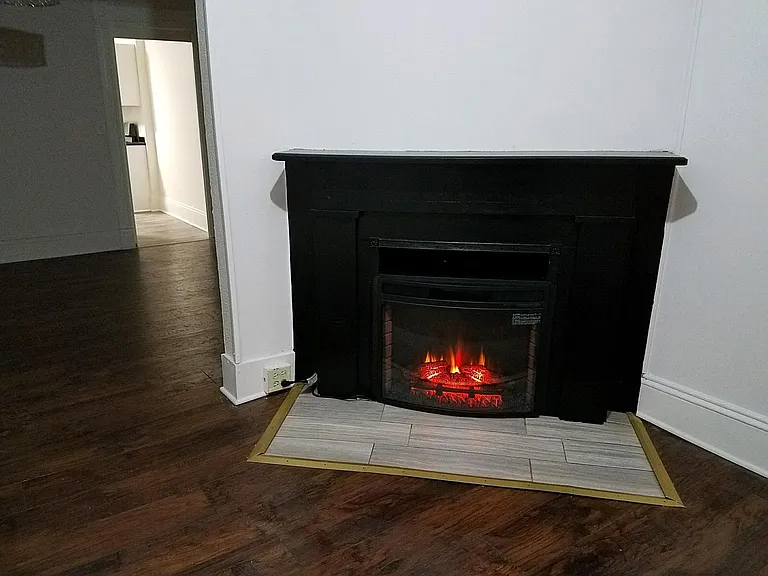1862 W 48th St — Photo 9