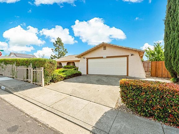 2nd image of 2196 Monterey Drive