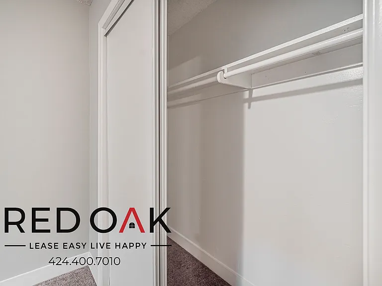 660 S Riverside Ave #D — Photo 15