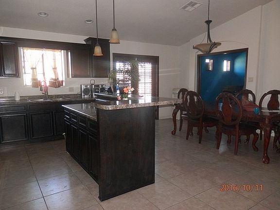 3rd image of 385 N Arziga Dr
