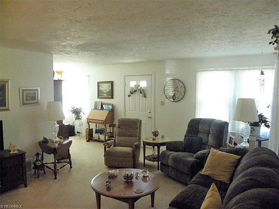 5th image of 856 Millard Ave
