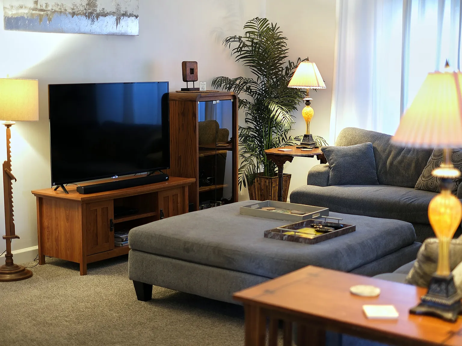 3 bed, 1800 sqft, $2,500 — Photo 1