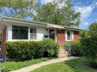 350 Wisconsin Dr, Des Plaines, IL 60016