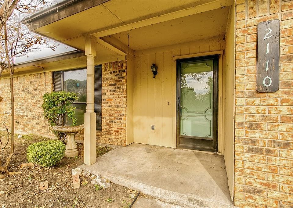 1st image of 2110 Sierra Vista Ct