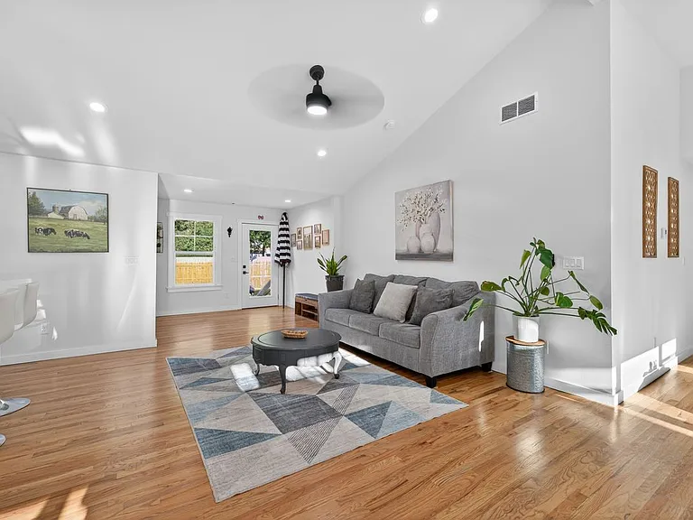 1324 Ace McMillian Rd — Photo 10