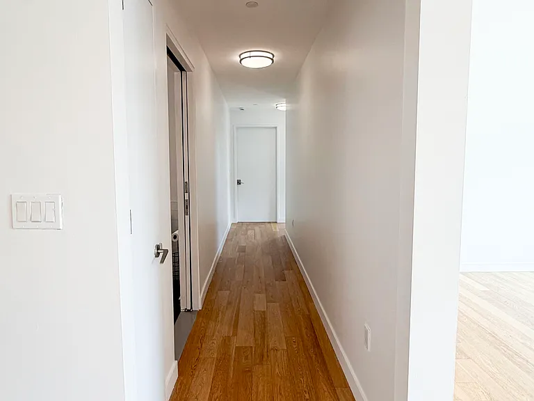 8 Vanderbilt Ave #4G — Photo 6