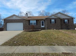 15 Wheat Dr, Troy, IL 62294