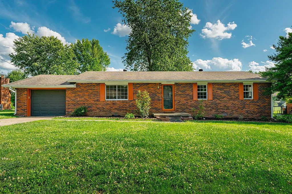 668 Lightfoot Ln photo 1