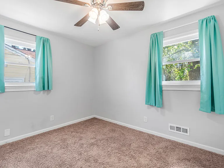 6419 Grimes Ave — Photo 15