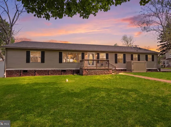 1137 2nd Ave, Croydon, PA 19021