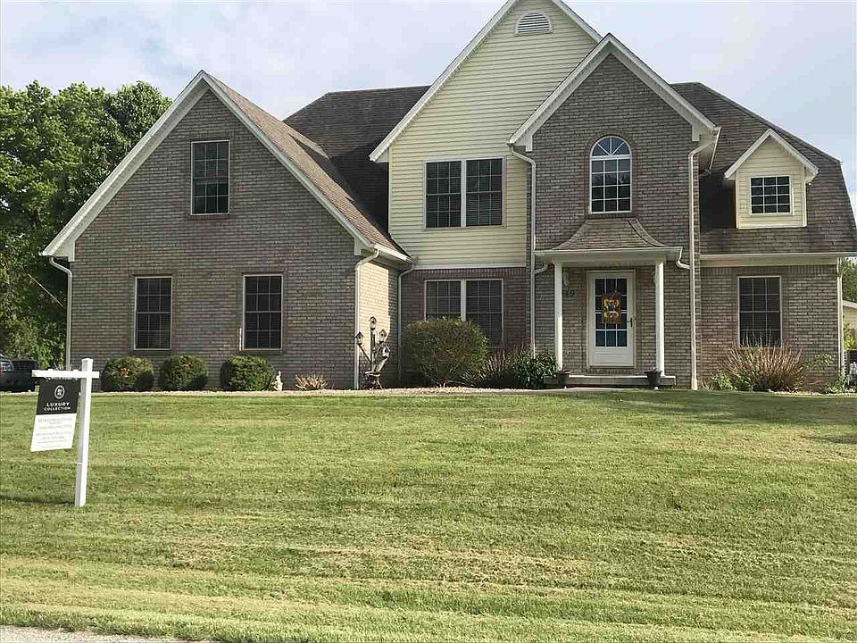1st image of 7549 E Lakewood Dr