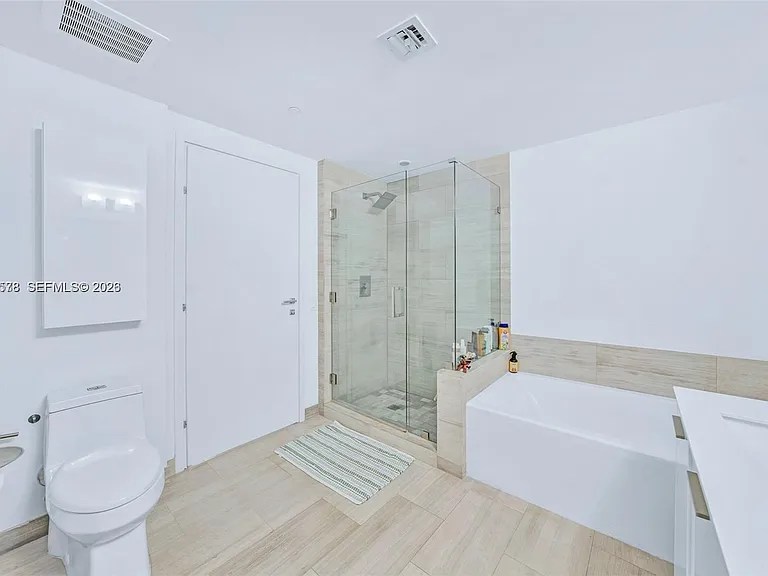 1300 Brickell Bay Dr #2104 — Photo 12