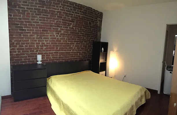 Rented by Michael Alvandi, LREB | media 21