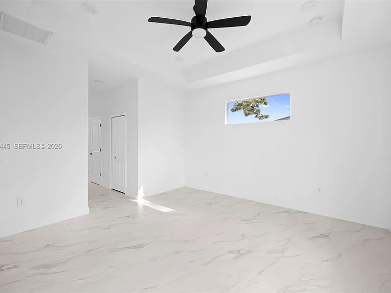 1923 Sunniland Blvd — Photo 24