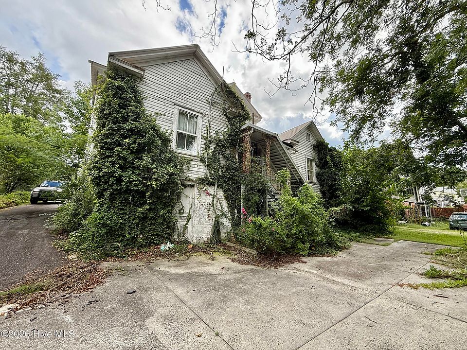 2nd image of 913 Fayetteville Road
