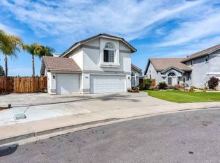 5209 Outlook Ln, Bakersfield, CA 93312
