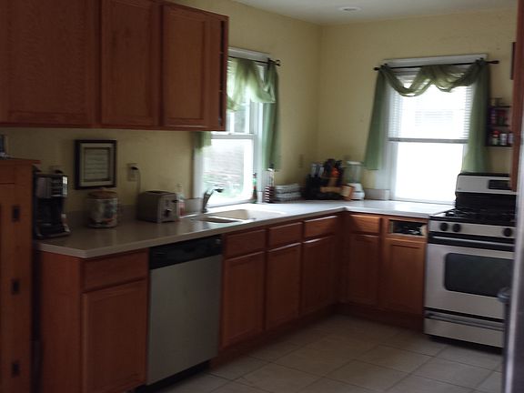 Solid surface counter
