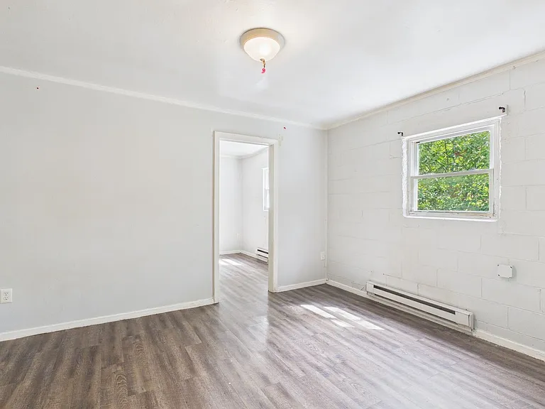 923 N 20th St #D — Photo 3