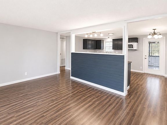 4th image of 314 Vine St