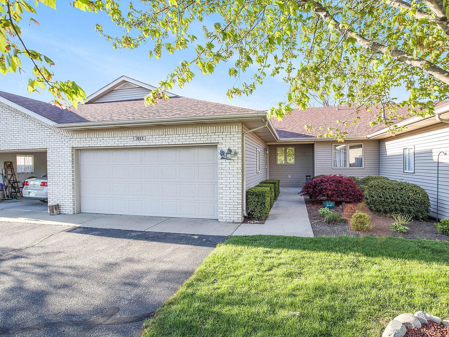 1063 Amber Ridge Dr SW, Byron Center, MI 49315 Zillow
