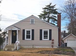 651 Simmons Ave, Saint Louis, MO 63122