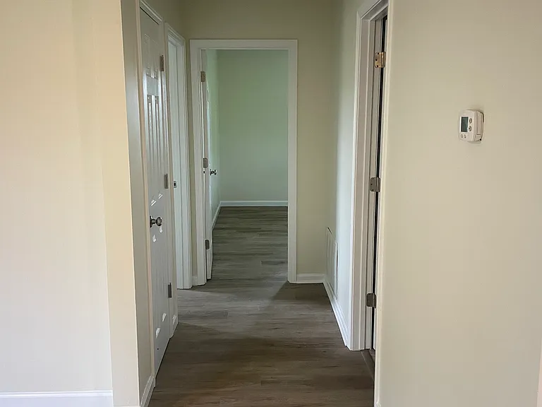 5609 Lagrange Rd — Photo 10