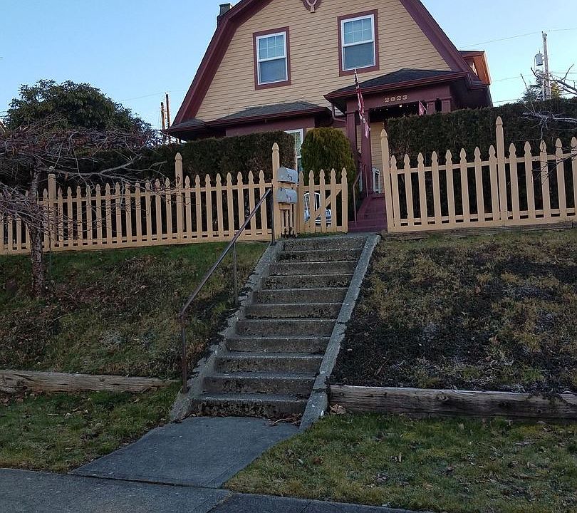 1st image of 2023 Grand Ave #2