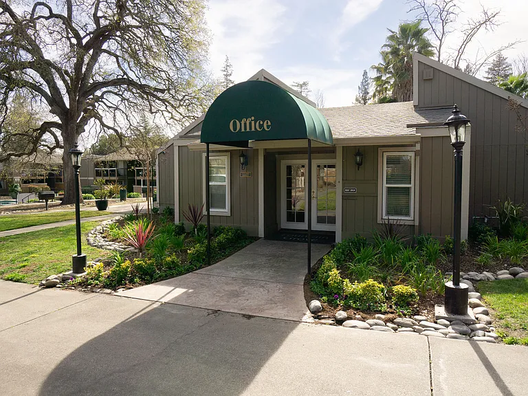 Fountain Grove — Photo 18