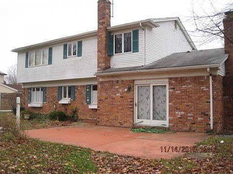 1st image of 37600 Hillcrest Dr