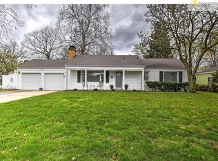 5027 Buena Vista St, Roeland Park, KS 66205