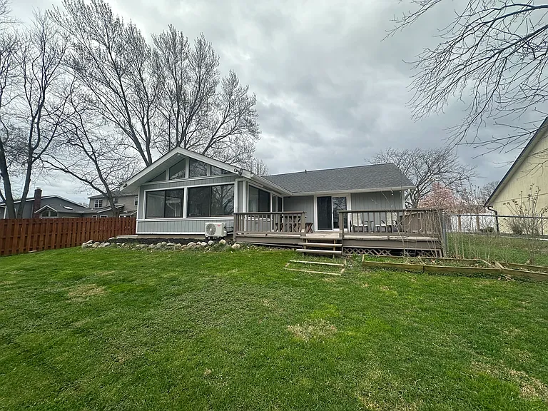 18092 Fox Hollow Dr — Photo 2