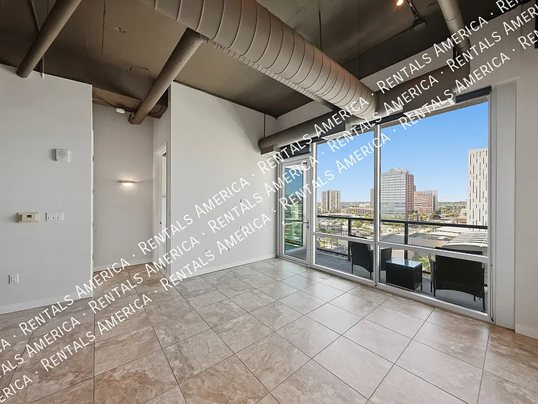 1 E Lexington Ave #905 — Photo 8