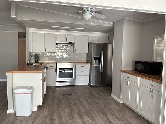3rd image of 19144 Harbour Tree Ct #39A