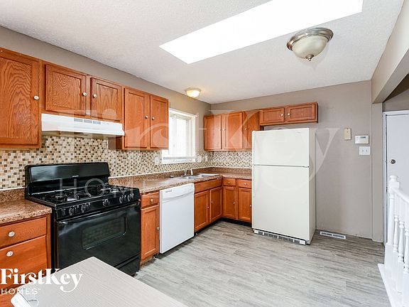 4th image of 12864 Fox Haven Dr