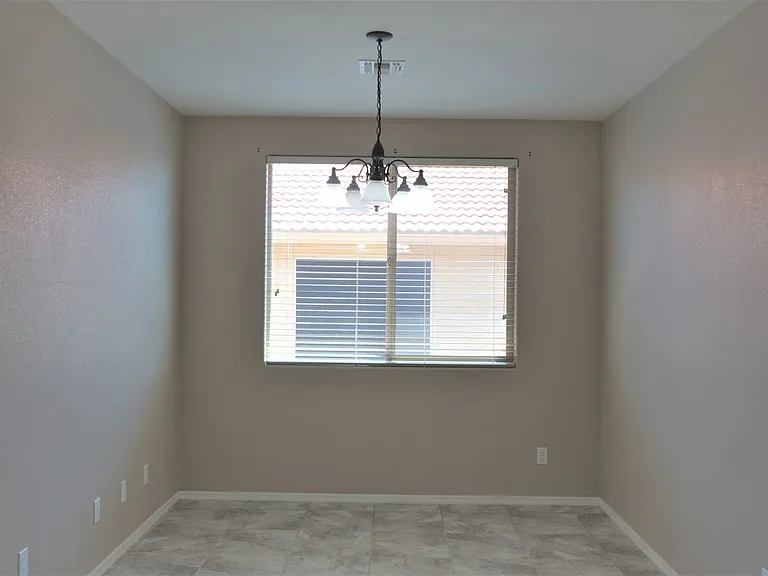 1858 Prairie Grass Dr — Photo 16