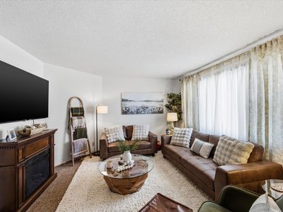 414 Upland Ave NW, Elk River, MN, 55330
