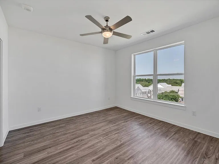 4801 Springdale Rd #1402 — Photo 14