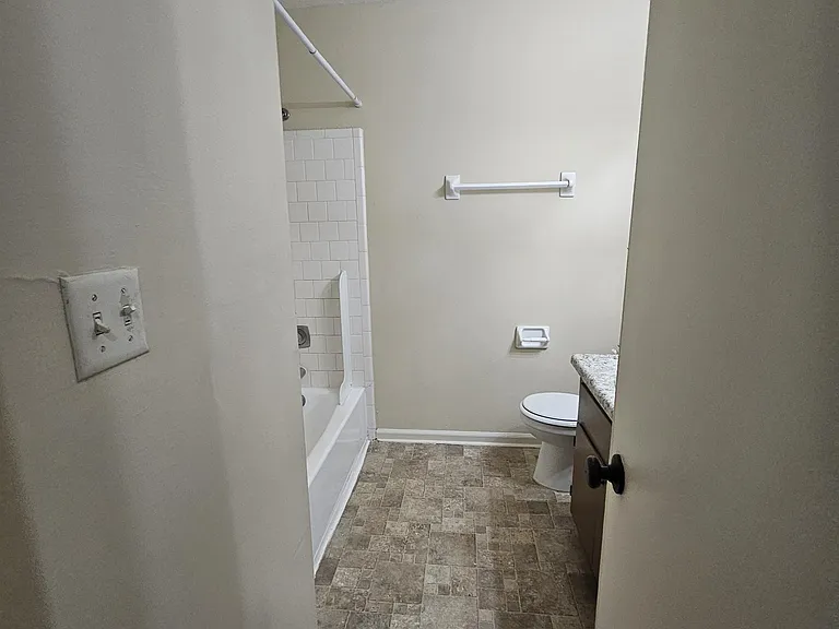 3701 Donovan Dr #A — Photo 33