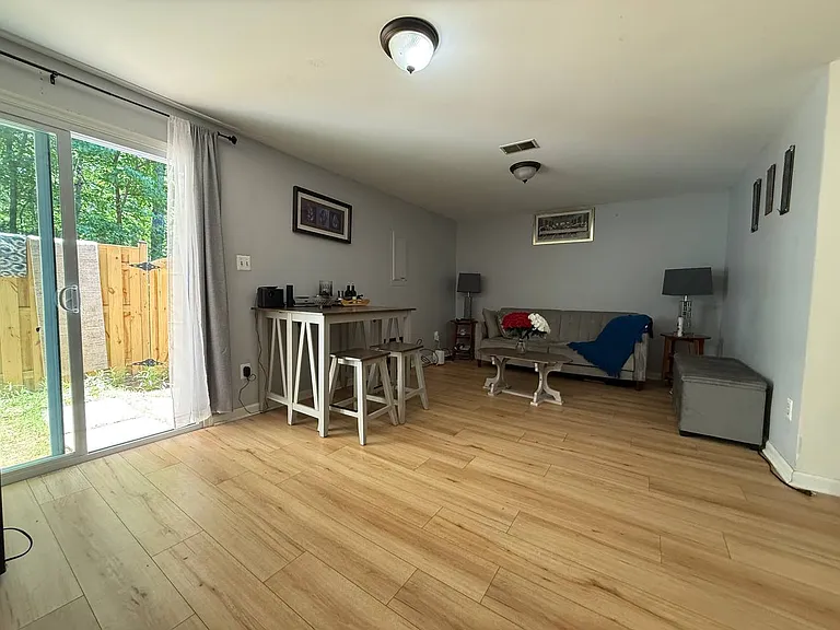 17929 Milroy Dr — Photo 2