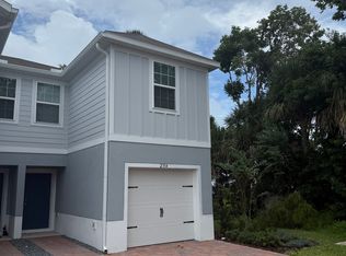 2314 Incandescent Way, South Daytona, FL 32119