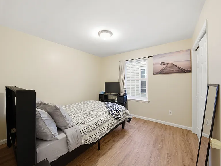 1049 Lafayette St #1A — Photo 13