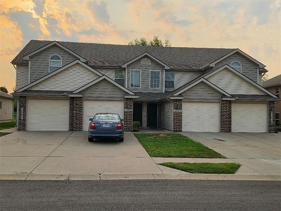 1st image of 12325-12327 NW Fox Creek Dr #12335