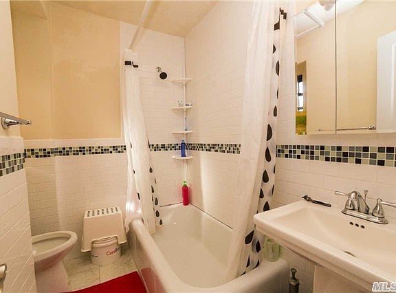 5th image of 15025 72nd Rd APT 2H